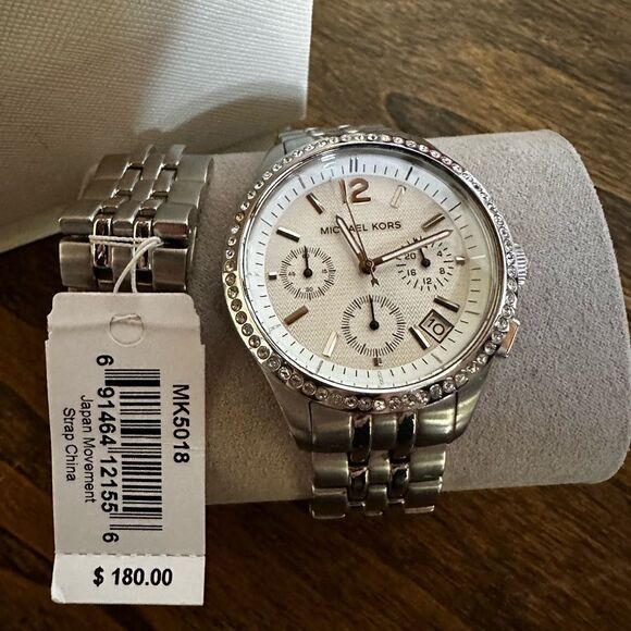 Michael Kors Women\'s Silver-Tone Stainless Steel Watch main image 11